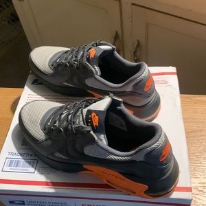 Air max 90 orange  gray  black